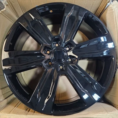 (CANTIDAD 1) Llanta negra brillante OE Performance 172 22x9 6x135 44 mm, 172 GB-2296344 Foto 1 de 4