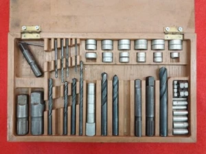 RIDGID Set No.25 Screw and Pipe Extractor Set - Picture 1 of 2