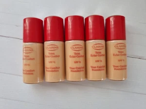 Base Clarins True Radiance - 10 ml x 5 (50 ml) - Tono 04 Latte - Imagen 1 de 2