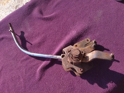 Vintage 1963 1964 1965 Ford BW T10 Shifter Mustang Galaxie ROUGH FOR PARTS - Image 1 of 4