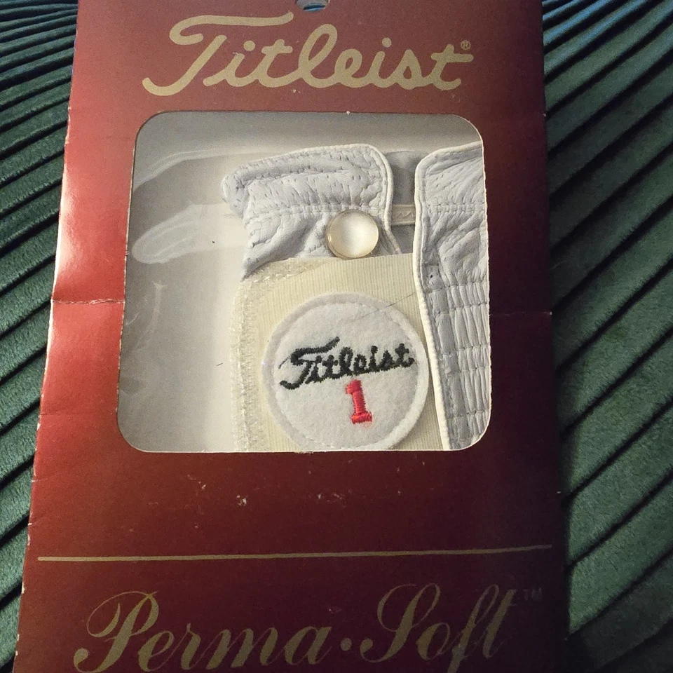 Винтажная перманентная мягкая дамская перчатка для гольфа Titleist левая маленькая Cabretta кожаная с жемчужной застежкой - Изображение 1 из 4