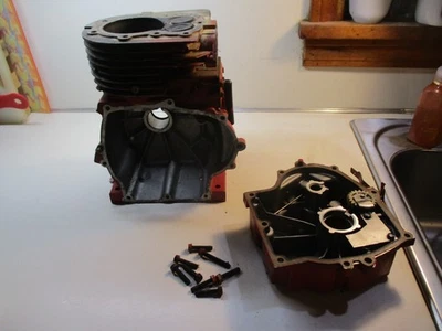 Bloque motor TECUMSEH HM80 8HP - cárter, placa de cierre, válvulas, gobernador Foto 1 de 4