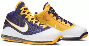 Nike LeBron 7 Media Day GS QS Court viola bianco giallo UK 4 US 4,5Y EU 36,5 - Foto 1 di 6