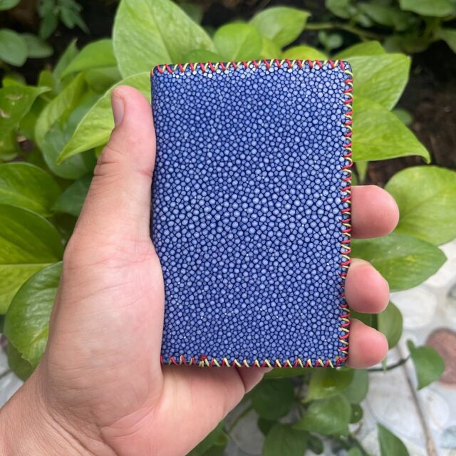 blue wallets for men
