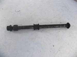 HONDA VF400 F HINTERRADSPINDEL & DISTANZSCHEIBEN VF400 F NC13 - Bild 1 von 1