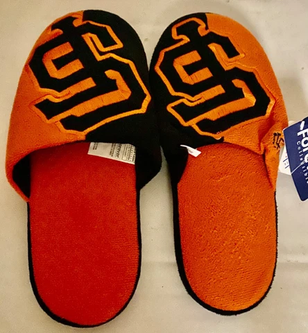 **NEW/NWT US-Men’s Sz.Med (9-10) SAN FRANCISCO GIANTS SPORT SLIPPERS Casual Gear Cover