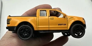 Ford Raptor 1/36 Auto in metallo pressofuso con pullback/luci - Foto 1 di 8
