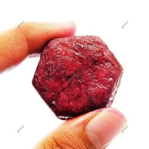 Rubino Naturale CERTIFICATO Grezzo Enorme Misura 270 Ct Rubino Rosso Non Tagliato Gemma Sciolta - Foto 1 di 10