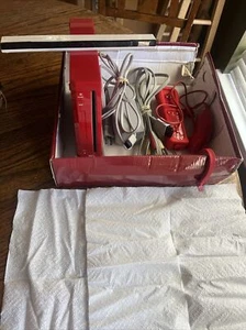 red wii console - Picture 1 of 5