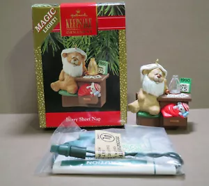 Hallmark Keepsake Magic Light Ornament Beary Short Nap 1990 - Bild 1 von 5