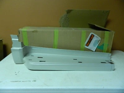 New OEM 2006 Lincoln Navigator Rear Cover Right Hand Side 5L7Z16N454AAK — 第 1/3 张图片