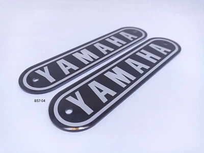 Insignia emblema tanque de combustible Yamaha R5 350 DS7 YDS7 YR5 ¡Par nueva oferta especial! Foto 1 de 4