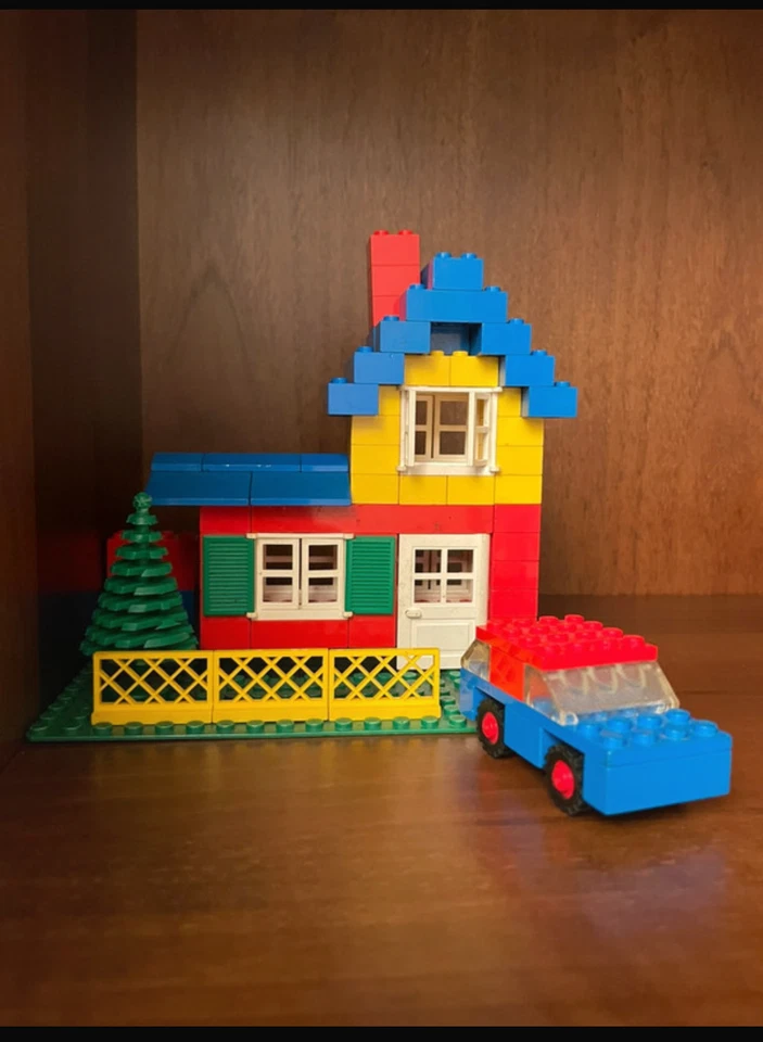 LEGO UNIVERSAL BUILDING SET - BASIC SET 9 - Immagine 1 di 1