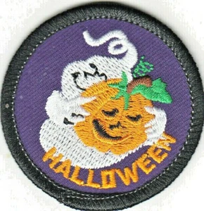 HALLOWEEN Iron On Patch Holiday Scary Ghosts Fun - Picture 1 of 1