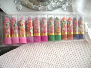 Lápiz labial Flower Color Change paquete de 12 nuevos - Imagen 1 de 1
