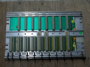 SIEMENS 6ES5701-3LA12 SIMATIC S5 EXPANSION RACK ER3 115U 1S-PS 7S-I  - Picture 1 of 5