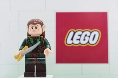Mirkwood Elf (dunkelgrünes Outfit) - LEGO Der Hobbit Minifigur - lor080 - 79012 - Bild 1 von 3