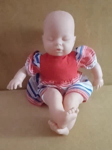 13 Zoll schlafende Puppe mit weichem Körper - Bild 1 von 4
