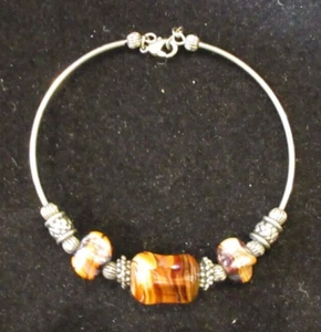 VINTAGE Silver Tone Metal Wire Bracelet w/ Brown Colorful Polished Agate Beads - Picture 1 of 5