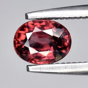 💎 0.70ct 5.2x4mm VS Oval Natural Imperial Pink Zircon - Unheated, Africa Gem - Picture 1 of 4