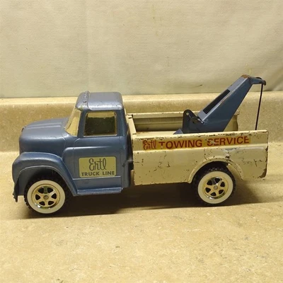 Línea de camiones de servicio de remolque Ertl Loadstar de colección COLOR RARO, grúa, azul Foto 1 de 4