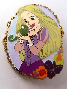 Disney Pin Fantasy - Rapunzel and Pascal - Picture 1 of 2