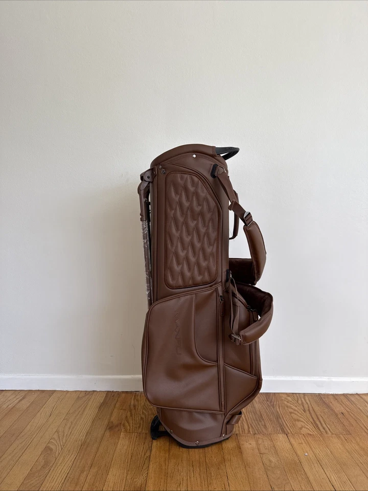Bolsa de golf Maxfli moderna clásica con soporte Foto 1 de 4