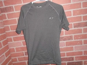 UNDER ARMOUR MENS ATHLETIC GRAY TSHIRT SIZE SMALL - Picture 1 of 2