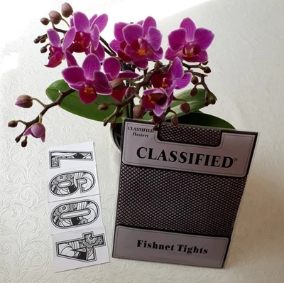 Classified Fishnet H151 100% Nylon Tights in BLACK One Size Halloween Webs BNIP - Image 1 of 3