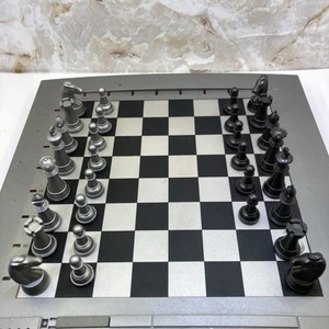 Prisma Kasparov Chess Pieces by Saitek, Sensor Chessmen Players PLEASE READ - Picture 1 of 3
