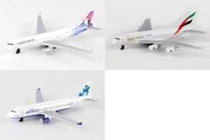 Hawaiian Emirates Jetairlines Diecast Airplane Package Three 5.5" Diecast Planes - Picture 1 of 4