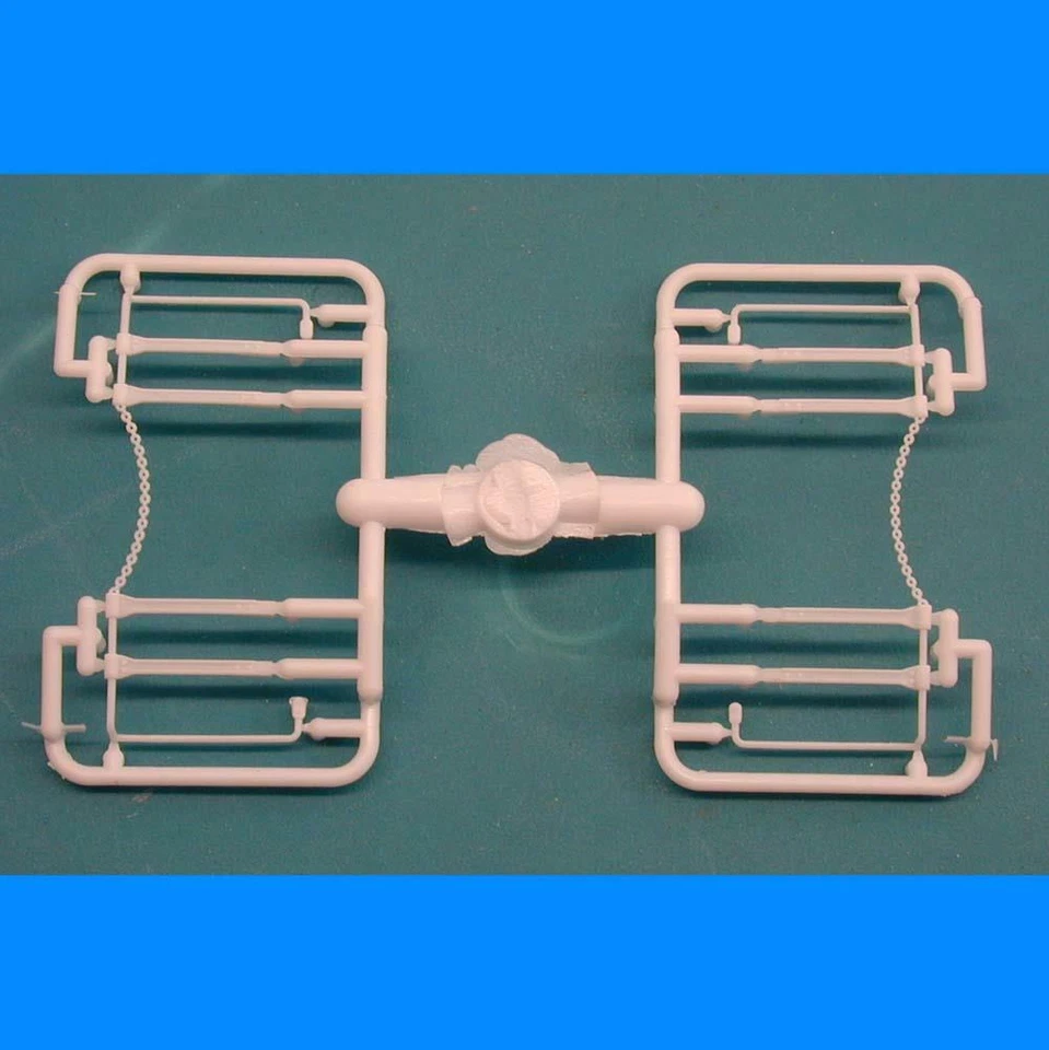 НАБОР БЕЛЫХ ПОРУЧНЕЙ F59 в масштабе ATHEARN HO - Изображение 1 из 1