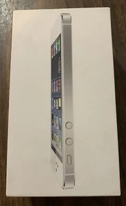 OEM RETAIL BOX - Apple iPhone 5 16 GB Silver NO DEVICE - Picture 1 of 6
