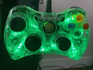 AFTER GLOW XBOX 360 OEM GREEN two controllers wired Authentic TESTED WORKS *2* - Foto 1 di 3