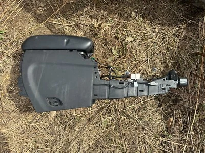 12-13 GRAND CHEROKEE OEM CONSOLA CENTRAL PISO DELANTERO CON REPOSABRAZOS Foto 1 de 4