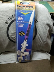 Estes Photon Probe Model Rocket Kit - #3026 (Classic Series) OOP/SEALED - Picture 1 of 7