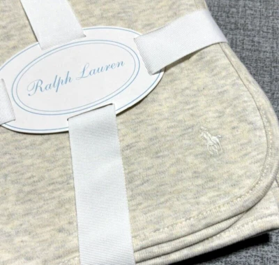 NUEVO CON ETIQUETAS Polo Ralph Lauren 3 PIEZAS CONJUNTO DE REGALO PARA BEBÉ Manta Gorra Babero NUEVO NACIDO Algodón NATURAL Foto 1 de 4