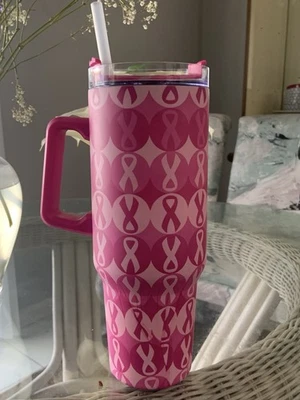 Copos para conscientização sobre câncer de mama - Imagem 1 de 4