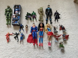 Lote de 20 figuras de acción de superhéroes - Marvel y DC Mix - Capitán América nuevas en caja 5 libras - Imagen 1 de 18