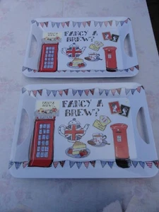 Zwei Sammlerstücke ausgefallene a Brew Mahlzeit oder Frühstück Tabletts nagelneu nie benutzt - Bild 1 von 9