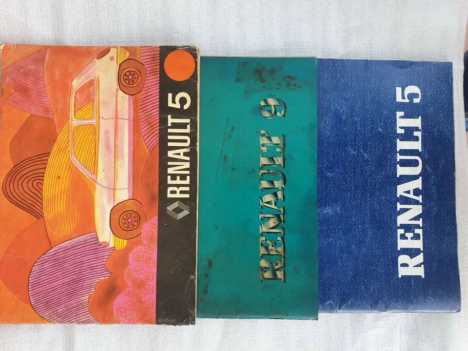 Lotto  tre libretti Uso e Manutenzione Renault 5 e Renault 9 - Immagine 1 di 4