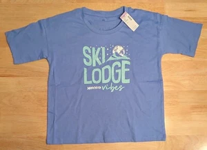Girl's T-Shirt "Ski Lodge Vibes" - Size Small 9 - Light Blue - Picture 1 of 2