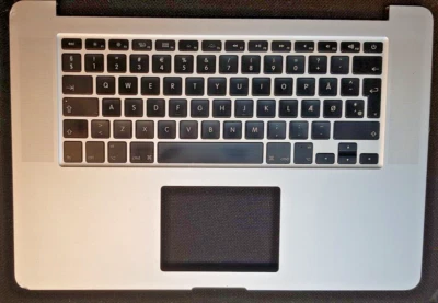 ORIGINAL APPLE MACBOOK PRO 15 A1398 MID 2015  PALMREST TOPCASE EURO KEYBOARD - Image 1 of 4