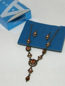 New Avon 2006 . Topaz Color "Y" Necklace & Fish Hook Back Earrings Giftset  - Picture 1 of 8