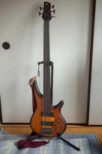 IBANEZ SRF700 BBF Fretless Electric Bass Safe Packing! - Picture 1 of 4