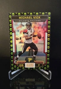 CASE HIT 🔥 MICHAEL VICK SSP 2023 Panini Score Extraterrestrial Alien Green #18 - Picture 1 of 2