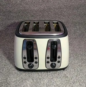 Russell Hobbs 18369 Heritage Cream 4 Slice Toaster RRP 99.99 - Picture 1 of 15