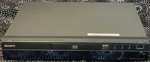 TESTATO FUNZIONANTE ⋘ Sony BDP-S300 Blu-Ray DVD Audio Lettore CD 1080p HDMI con CAVI ��� - Foto 1 di 9
