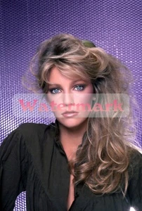 Alta Resolución HEATHER LOCKLEAR en colores vivos ** Foto de archivo de bellas artes (8,5x11) ¡WOAH! - Imagen 1 de 1