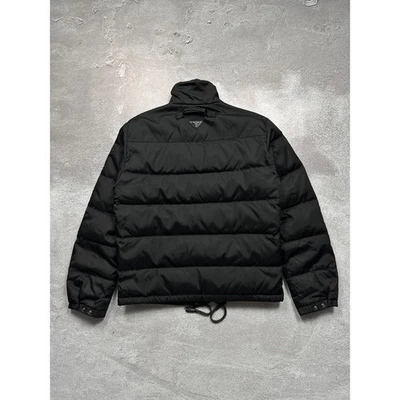 Chaqueta acolchada vintage de nailon Prada Gabardine Mainline Foto 1 de 4